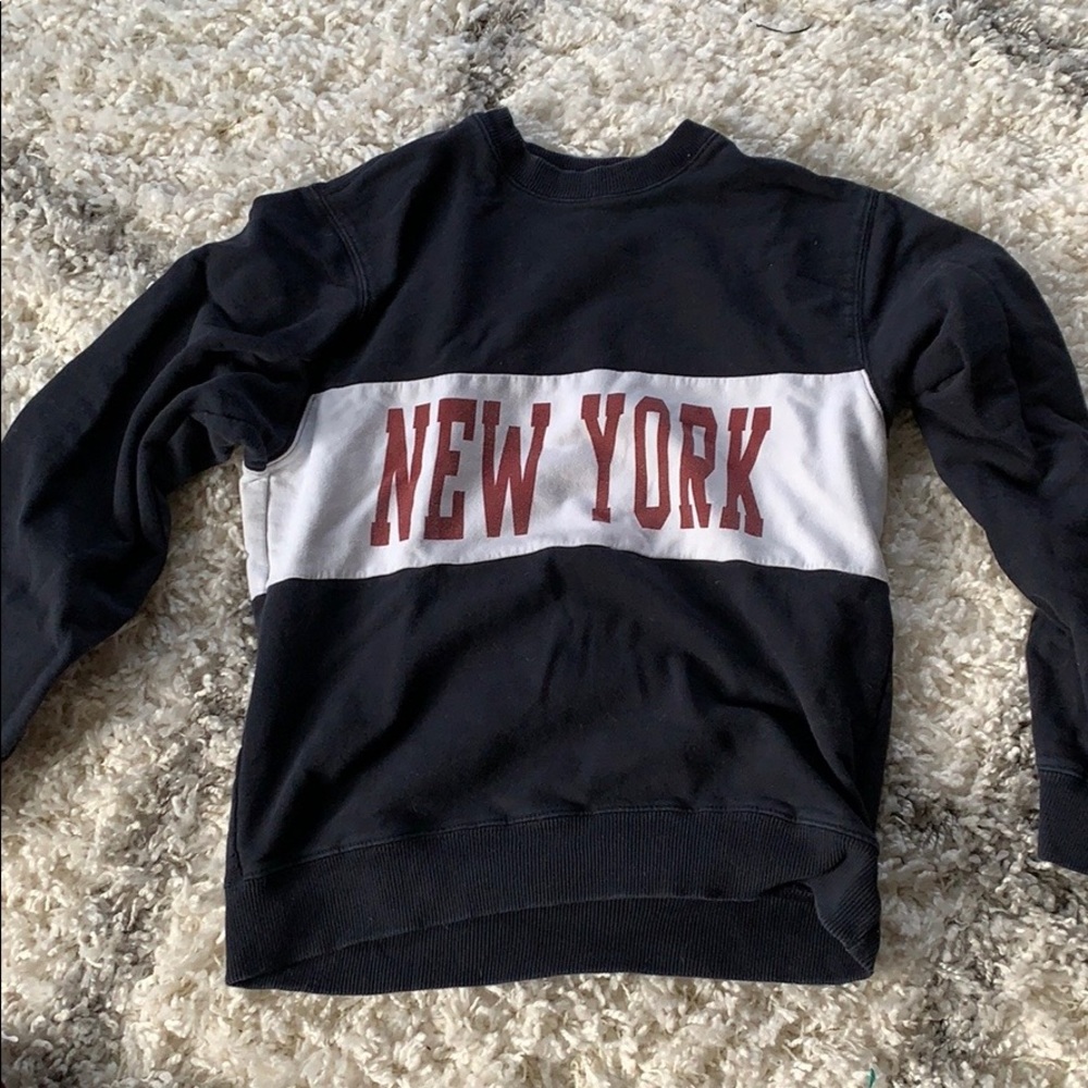 Cute crewneck from brandy Melville